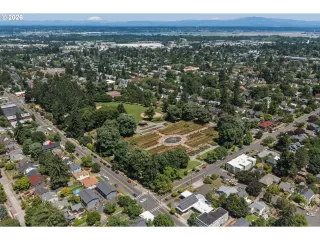 Photo #2: 554467419 Listing