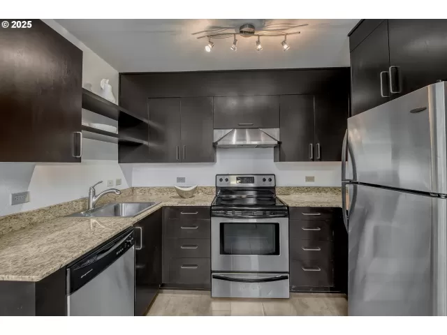 MLS: 555344026 Condo For Sale