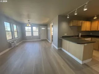 Photo #3: 555455306 Listing 