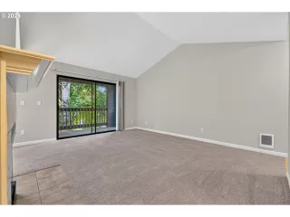 Photo #3: 555544891 Listing 