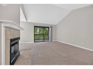 Photo #4: 555544891 Listing 