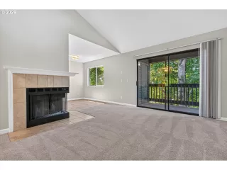 Photo #5: 555544891 Listing 