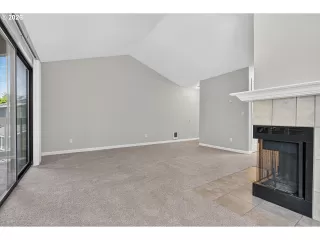 Photo #6: 555544891 Listing 