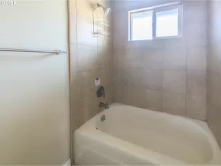 Photo #4: 555580036 Listing 