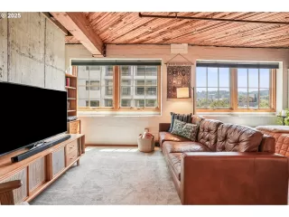 Photo #5: 555675669 Listing