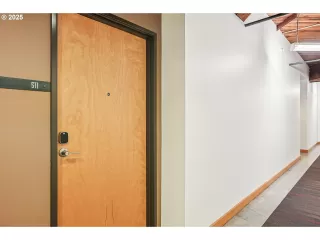 Photo #6: 555675669 Listing