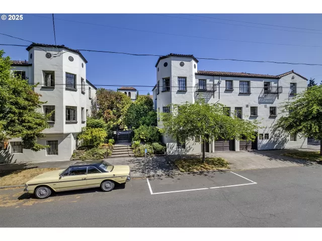 MLS: 555822353 Condo For Sale