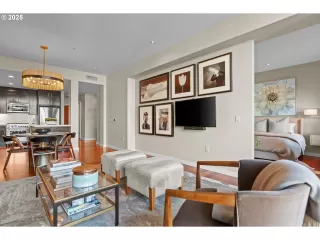 Photo #1: 556178432 Listing