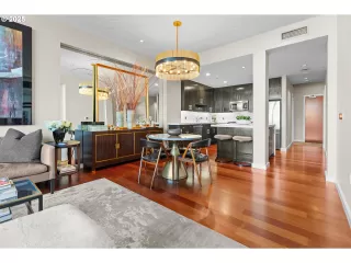 Photo #3: 556178432 Listing