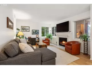 Photo #4: 556489198 Listing 