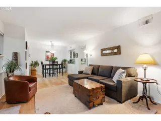 Photo #5: 556489198 Listing 