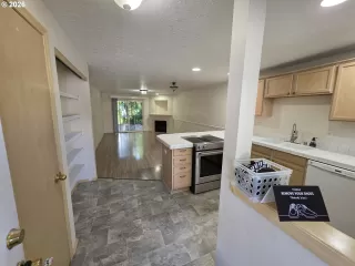 Photo #2: 556683815 Listing 