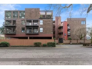 Photo #1: 557468517 Listing