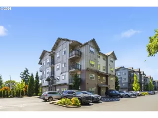 Photo #2: 558736703 Listing