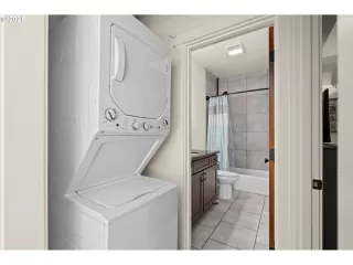 Photo #5: 558826715 Listing 