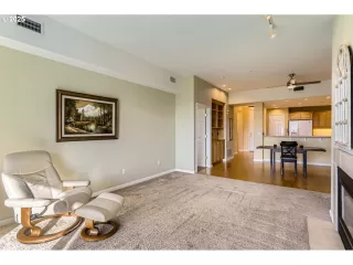 Photo #3: 559090877 Listing