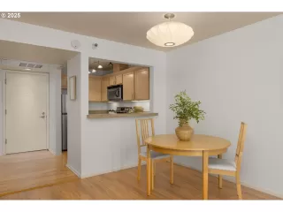 Photo #3: 559240682 Listing 