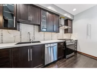 Photo #6: 559812543 Listing 