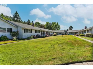 Photo #1: 559815705 Listing