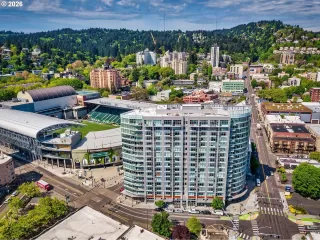 Photo #4: 560649132 Listing 