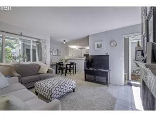 Photo #5: 560844838 Listing 