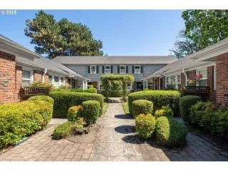 Photo #1: 561176354 Listing