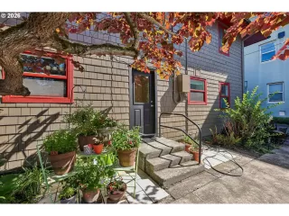 Photo #3: 561805685 Listing 