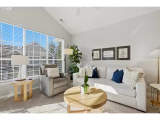 Photo #3: 561882858 Listing 