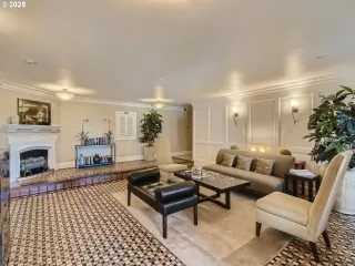 Photo #4: 562379480 Listing 