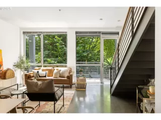 Photo #5: 562445442 Listing