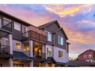 Photo #2: 562499868 Listing 