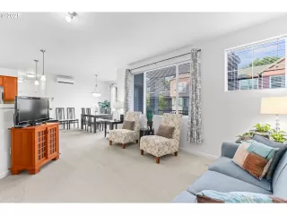 Photo #3: 562499868 Listing 