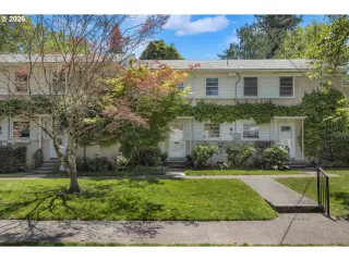 More Details about MLS # 562699872 : 6918 NE HANCOCK ST