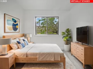 Photo #3: 562875631 Listing