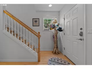 Photo #3: 563272636 Listing