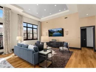 Photo #3: 563453770 Listing 