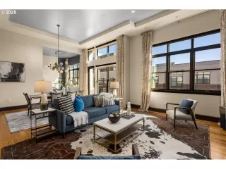 Photo #4: 563453770 Listing 