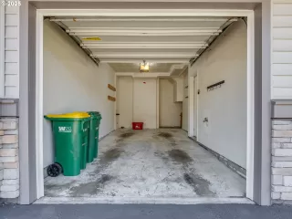 Photo #5: 563492798 Listing 