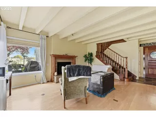 Photo #4: 564248341 Listing 
