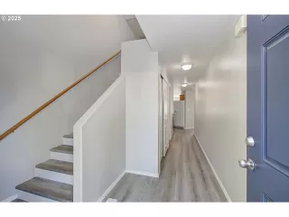 Photo #3: 564541407 Listing