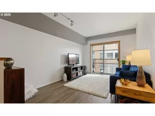 More Details about MLS # 564545494 : 701 COLUMBIA ST 602