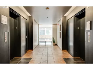 Photo #4: 564545494 Listing