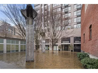 Photo #6: 564672776 Listing