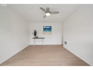 Photo #3: 564676316 Listing