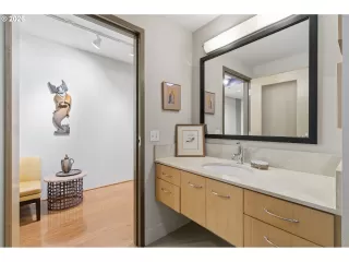 Photo #4: 564710554 Listing 