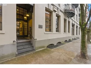 Photo #2: 565068370 Listing 