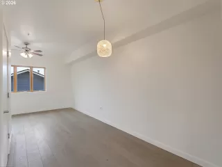 More Details about MLS # 565105932 : 2525 N KILLINGSWORTH ST 310