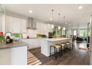 Photo #1: 565493303 Listing 