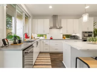 Photo #6: 565493303 Listing 