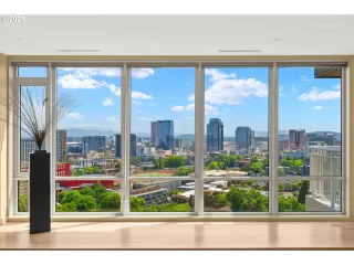 Photo #3: 565731476 Listing